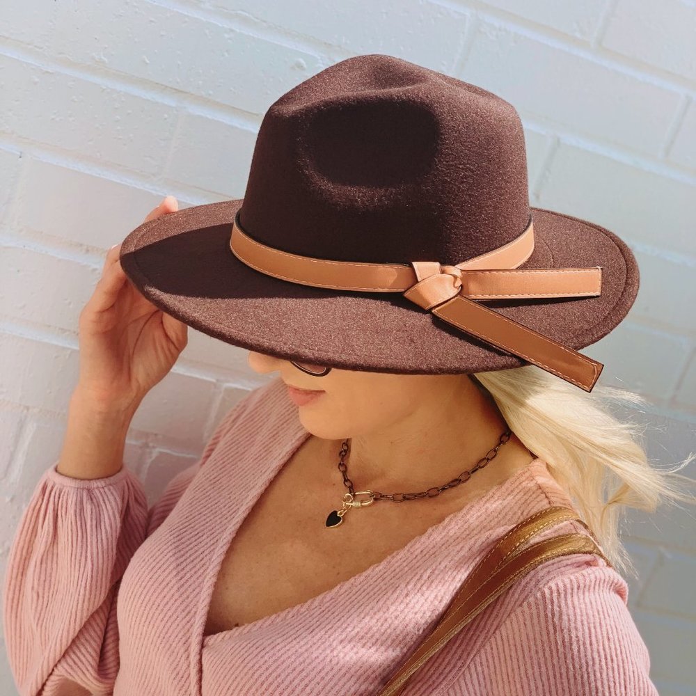 Unraveled Love Belted Fedora Hat-Brn